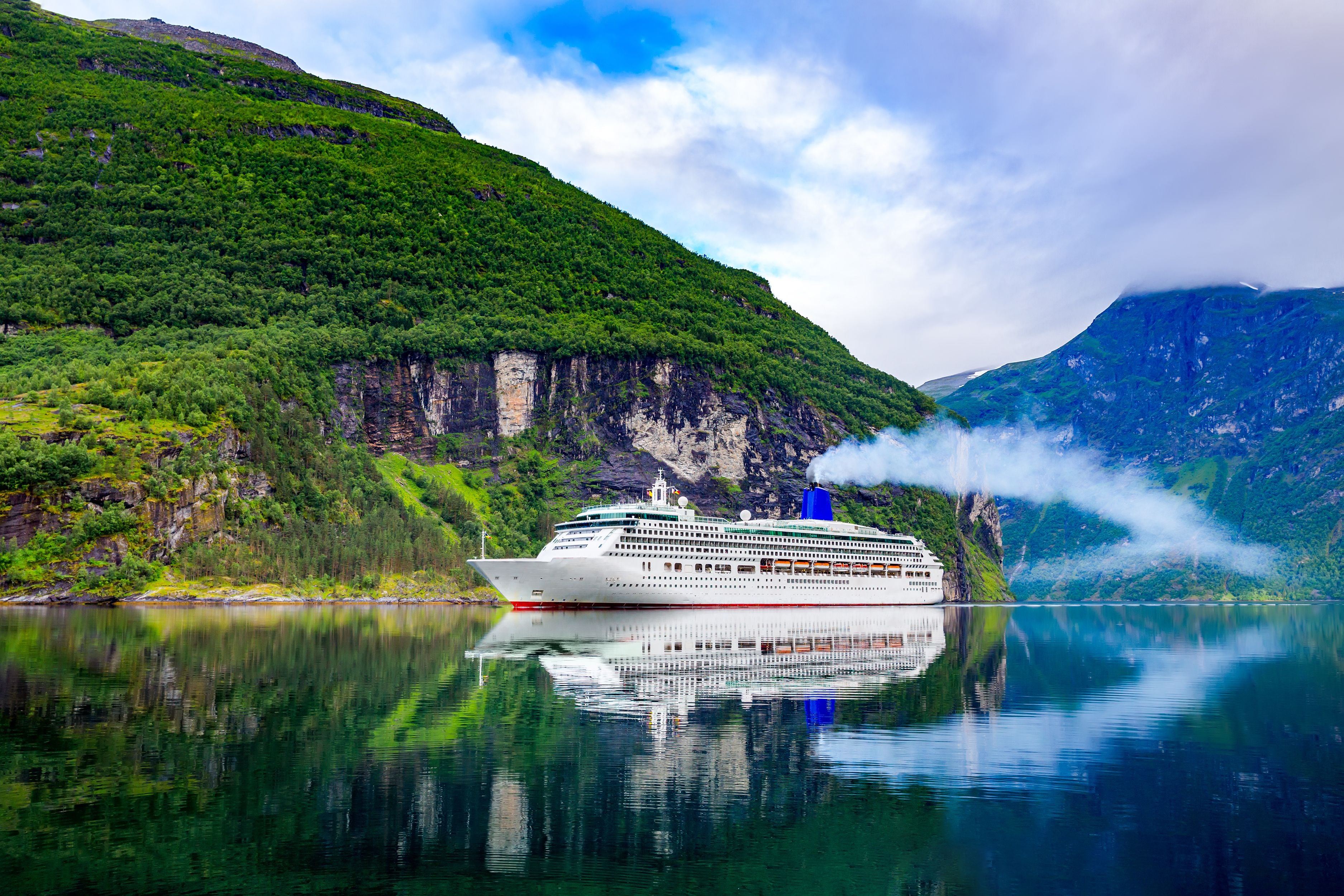Book luxury cruises online and save